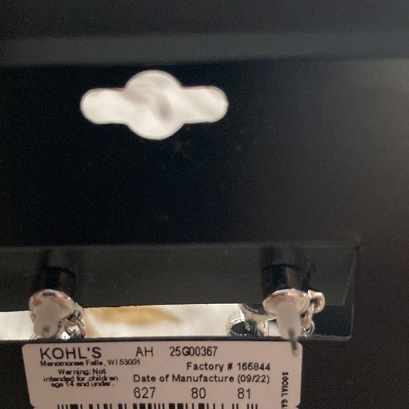 Earrings and Bracelet - Picture 3 of 9